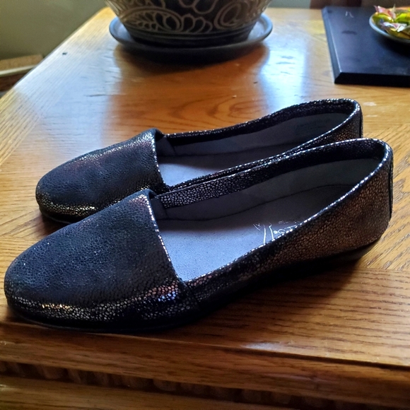 Aerosole Dress Shoes Size 7.5 M - Picture 2 of 3